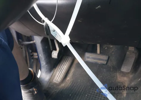 2015 Chevrolet Silverado 1500 1Lt из США, поврежденный, VIN 3GCUKREC0FG364197